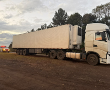 PMPR apreende 8 toneladas de cebola contrabandeada e prende dois homens no Sudoeste do Paraná