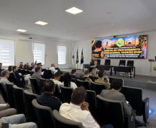 Reunião em Curitiba foi presidida pelo comandante do Comando do Policiamento Especializado, coronel Rogério Gomes Pitz, e abordou a criação de diretrizes para padronizar a atuação policial, com respeito à liberdade religiosa e aos direitos fundamentais.