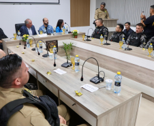 Atuação da PMPR é reconhecida com homenagem a policiais em Rio Branco do Sul