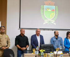 Atuação da PMPR é reconhecida com homenagem a policiais em Rio Branco do Sul