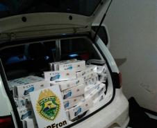 BPFron apreende caixas de cigarros e encaminha duas pessoas à delegacia
