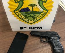  Homem pratica roubo com simulacro, mas equipe da PM faz abordagem e recupera objetos em Matinhos 