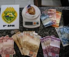 PM apreende crack, pé de maconha e dinheiro em abordagens no Litoral do estado