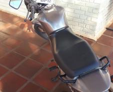 Equipes da PM apreendem pedras de crack e sementes de maconha, recuperam motocicleta e encaminha suspeitos no Norte Pioneiro