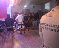 AIFU apreende drogas, recolhe veículos e fecha estabelecimentos comerciais em Curitiba (PR)