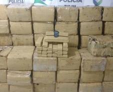 Policiais militares de Assis Chateaubriand apreendem maconha em caminhão durante Operação Tiradentes II; No Paraná foram 191 presos e 29 armas recolhidas