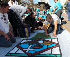 Curitiba, 31 de maio de 2018. Montagem do tapete Corpus Christi