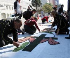 Curitiba, 31 de maio de 2018. Montagem do tapete Corpus Christi