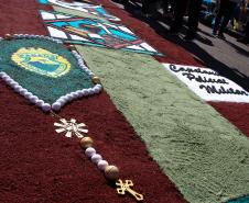 Curitiba, 31 de maio de 2018. Montagem do tapete Corpus Christi