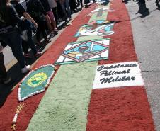 Curitiba, 31 de maio de 2018. Montagem do tapete Corpus Christi