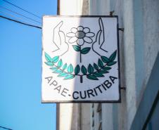 Curitiba, 30 de agosto de 2018. Entrega de latas de leite para APAE