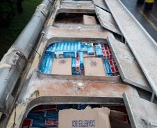 BPRv apreende caminhão com carga de cigarros contrabandeados e placas falsas no Oeste do estado