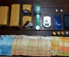 Suspeito de praticar furto e envolvido com tráfico de drogas são presos pela PM em Tibagi (PR), nos Campos Gerais