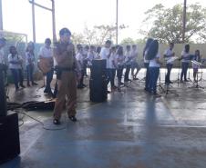 Casa da Criança de Ortigueira (PR) recebe brinquedos, roupas e leite doados pela PM