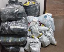 Galpão carregado com drogas e agrotóxicos é desmantelado pela PM de Foz do Iguaçu (PR) 