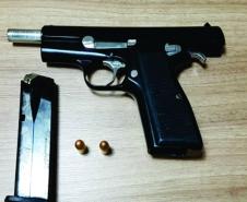 Após roubarem veículo e fazerem vítima refém, três homens são presos pela PM em Campo Mourão (PR)