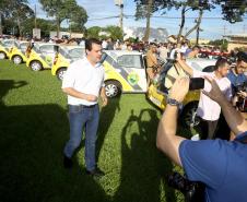O governador Carlos Massa Ratinho Jr entregou nesta sexta(22) novas viaturas, aparelhos etolométricos e coletes balísticos às unidades da Polícia Militar que pertencem ao 2 Comando Regional - Londrina e região. Londrina,22/02/2019 Foto:Jaelson Lucas / ANPr