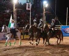 Cavalaria do 6º BPM marca presença na 45ª Expo Umuarama 