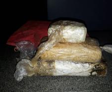 Equipe da PM apreende quase dois quilos de maconha em terreno vazio em Marechal Cândido Rondon, no Oeste do estado