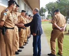 Secretário de Segurança Pública conversa com policiais militares durante visita a Batalhão da PM em Londrina (PR) 