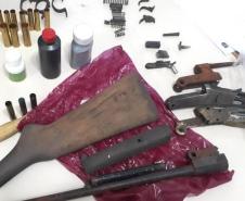Durante operação de apoio à Polícia Civil, PM de Coronel Vivída (PR) apreende diversas munições e peças para arma de fogo