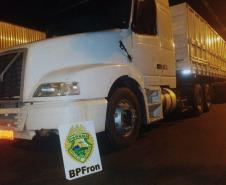 Aproximadamente 60 mil pacotes de cigarros foram apreendidos pelo BPFron em Umuarama (PR)