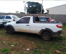 Veículos encontrados em situação de abandono são resgatados pela Polícia Militar no Norte do Paraná