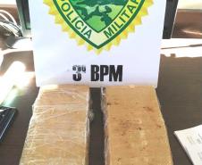 Cerca de 50 quilos de maconha são apreendidos e quatro pessoas acabam presas em Pato Branco (PR), em ocorrências separadas