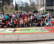 Curitiba, 20 de junho de 2019. Tapete da Policia Militar Corpus Christi. Foto: Policiais militares e Familiares.