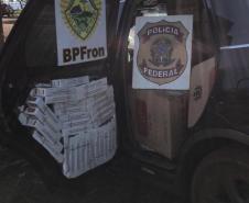 BPFron apreende dois carros carregados com cigarros contrabandeados no Oeste do estado