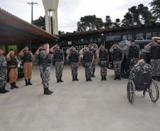 Companhia de Choque de Londrina (PR) faz surpresa para menino que sonha em ser policial militar