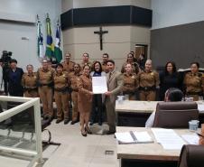 Câmara Municipal entrega Moção de Aplausos para policiais militares femininas de Guarapuava, no Centro-Sul do estado 