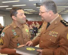 Curitiba, 30 de julho de 2019.  Passagem de Comando Diretoria de Finanças. Foto: Cel. Mauricio recebendo homenagem do 2°Sgt Macena.