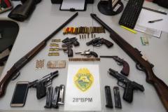 Denúncia leva PM a apreender nove armas de fogo e 139 munições no Sudeste do estado