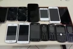 Dupla é presa pela PM ao tentar arremessar droga, celulares e objetos para dentro da penitenciária em Londrina