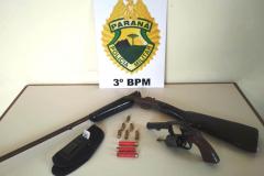 PM prende dois homens e apreende maconha e armas de fogo no Sudoeste do estado