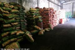 BPAmb-FV apreende mais de 25 toneladas de carvão vegetal no bairro Hauer, em Curitiba 