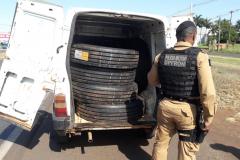 Homem é encaminhados duas vezes no mesmo dia pelo BPFron por contrabando de pneus em Foz do Iguaçu (PR)