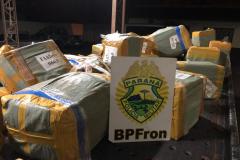 BPFron apreende cigarros e mercadorias de origem paraguaia, em Guaíra (PR) e Cascavel (PR)