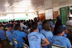 PM promove palestra sobre prevenção ao uso de drogas para 400 alunos de Rondon (PR)