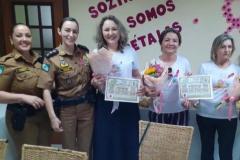 Policiais femininas participam de palestra sobre câncer na sede do Batalhão em Palmeira (PR)