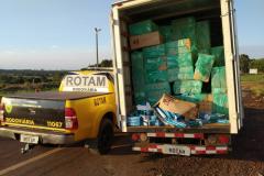 Caminhão carregado com caixas de cigarros é apreendido pelo BPRv em São Jorge do Patrocínio (PR)