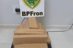 Em situações distintas, BPFron apreende cigarros contrabandeados e mais de 14 quilos de maconha no Oeste do Paraná
