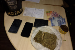 Dupla é abordada após denúncias e acaba presa por tráfico de drogas em Ivaiporã (PR)