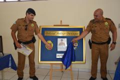 Policial militar de folga é homenageado pela prisão de dois homens no centro de Londrina (PR)