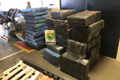 BPFron apreende cerca de 750 quilos de maconha e veículo abandonado, em Guaíra, no Oeste do Estado