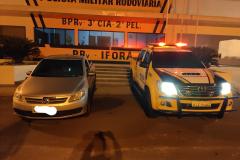 BPRv apreende mais de sete mil maços de cigarros contrabandeados e recupera veículo em Iporã; dois homens são presos