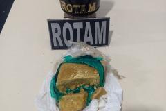 Denúncia leva PM a prender homem que estava com 350 gramas de crack em Irati (PR)