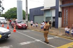 Blitz educativa “Férias Nota 1000” é desencadeada pela PM em Telêmaco Borba (PR) em conjunto com o CMEI Vinicius de Morais