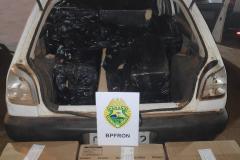 Batalhão de fronteira apreende mais de 1100 pacotes de cigarros contrabandeados em Foz do Iguaçu (PR), durante a Operação Hórus